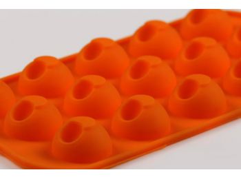 Mélyedéssel díszített félgömb bonbon forma