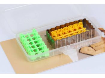 Feliratos keksz készítő szett dobozban (sütinyomda)