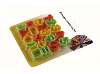 21 részes szám és matematikai jel kiszúró készlet