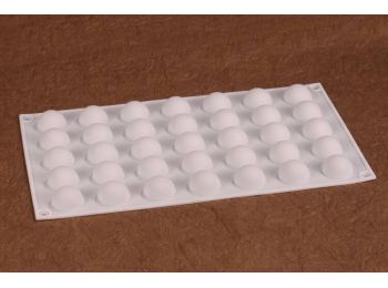 35 adagos félgömb alakú szilikon bonbon forma