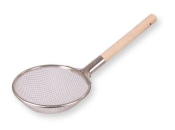 21 cm átmérőjű fém hálós szűrő