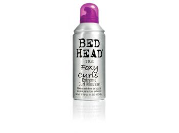 Tigi Bed Head Foxy Curls Extreme Curl göndörítő hab, 250 ml