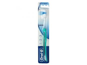 Oral-B Indicator Medium fogkefe, 1 db