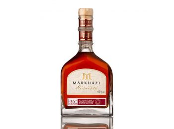 Márkházi almapálinka csipkeágyon 0,5L 45%