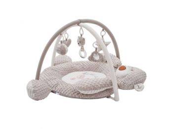 Macis, zenélő játszószőnyeg