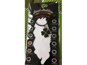 Színváltó nyaklánc lóhere