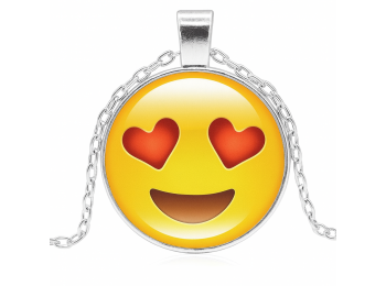 Smiley nyaklánc szívekkel