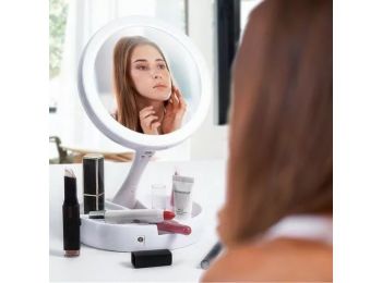 LED-es sminktükör