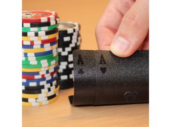 Francia kártya, póker, bridzs, römi (fekete gyémánt)