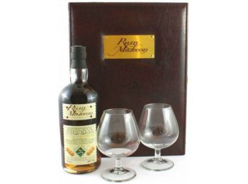 Malecon 15 éves rum dd. 0,7L 40% + 2 pohár