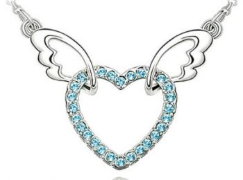 Swarovski nyaklánc kékköves szárnyon függő szív medállal