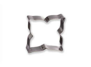 Virágos négyzet süti kiszúró