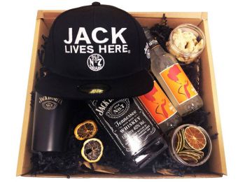 Jack Daniel Díszcsomag Jack Daniels Sapkával és Pohárral