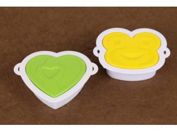 Béka és szív alakú szendvics kiszúró