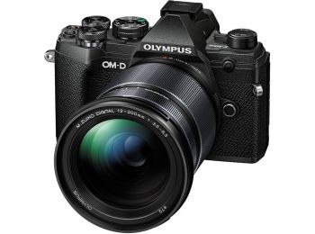 Olympus OM-D E-M5 Mark III + 12-200 mm fekete színű