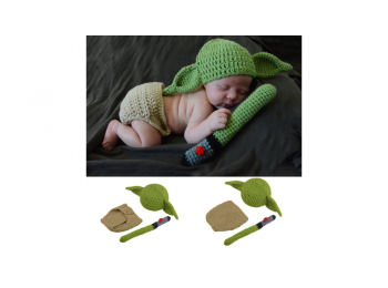 Star Wars Yoda baba jelmez, rugdalózó fénykarddal