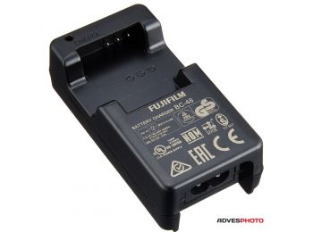 FujiFilm BC-48 akkumulátor töltő