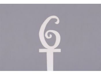 Fehér vidám 6-os szülinapi sziluett tortadísz