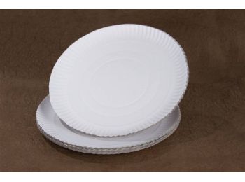 33 cm-es fehér kerek papírtálca