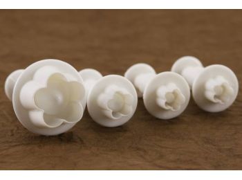 Cseresznyevirág marcipán kiszúró 4 db