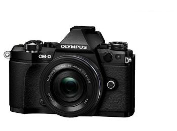 Olympus OM-D E-M5II Pancake KIT fekete/fekete
