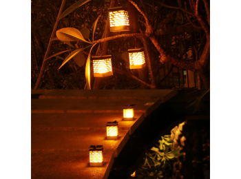 75 LED-es tűzhatású felakasztható napelemes kerti lámpa