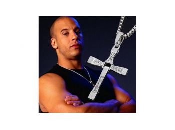 Halálos Iramban Vin Diesel Dominic Toretto kereszt feszüle