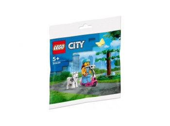 LEGO® City - Kutyapark és robogó (30639)