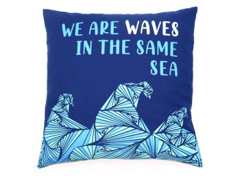 Pamut Párnahuzat Felirattal - We are Waves - Szürke, Kék 