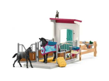 Schleich Horse Club: Lóbox kancával és csikóval