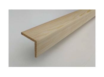 Borovi gyalult pipaléc 20x20 mm