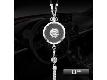 Kristály díszes Nissan autóillatosító