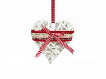 Fonott szív dekoráció csipkével   19 cm