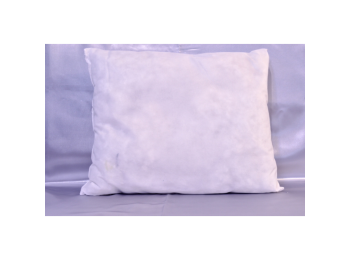 NEM MOSHATÓ Párnabelső    50x60 cm