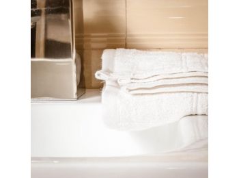 FEHÉR BAMBUSZOS törölköző 70x140 cm