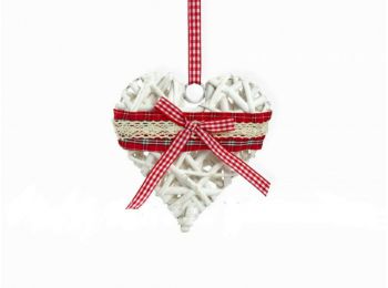 Fonott szív dekoráció csipkével   12 cm