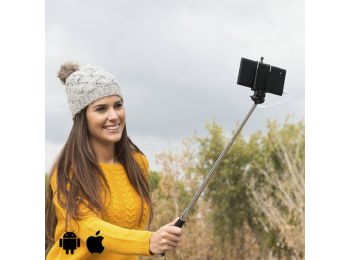 Selfie Bot Vezetékkel, Fekete