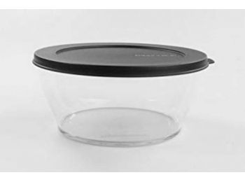 Átlátszó tál 1,35 L fekete tetővel Tupperware